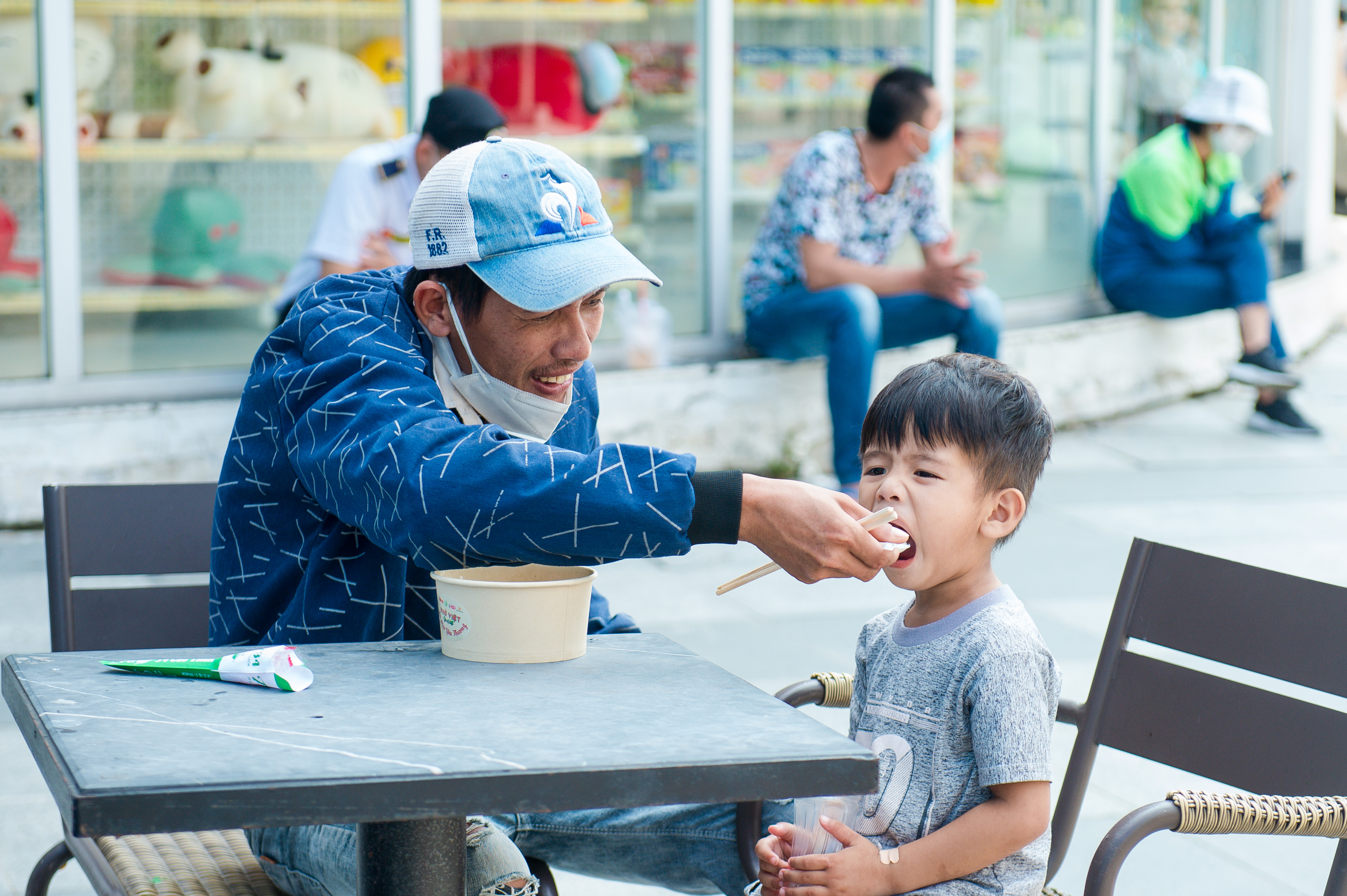 Hưng Thịnh Land cùng Báo Tuổi Trẻ mang “phở yêu thương” đến BV Nhi Đồng Thành phố