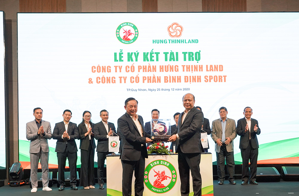 Hưng Thịnh Land và Topenland tài trợ 300 tỷ cho CLB bóng đá Topenland Bình Định trong 3 mùa giải V.League 2021 - 2023