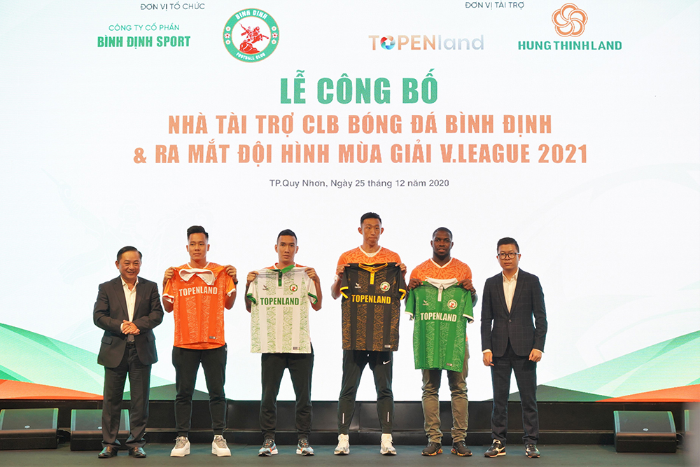 Hưng Thịnh Land và Topenland tài trợ 300 tỷ cho CLB bóng đá Topenland Bình Định trong 3 mùa giải V.League 2021 - 2023